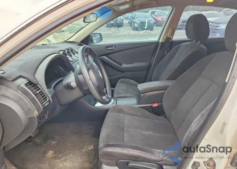 2010 Nissan Altima Base z USA, uszkodzony, nr VIN 1N4AL2AP3AN534865